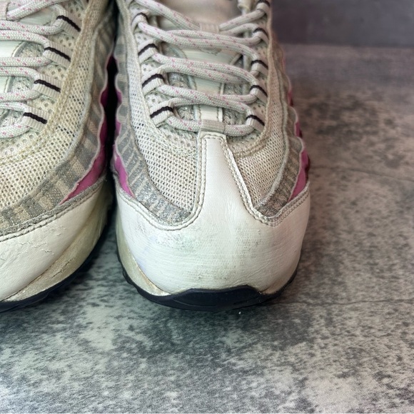 Nike Air Max 95 Running Shoes Womens sz 9 - tan/pink - Picture 8 of 9